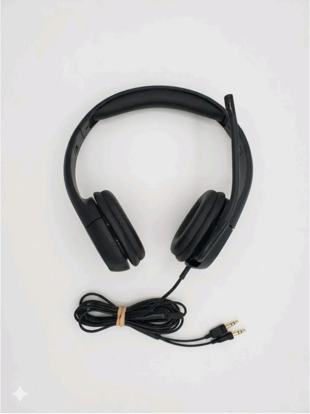 Plantronics .Audio 355 Stereo Headset Wired Noise Canceling Mic PC Laptop 3.5mm